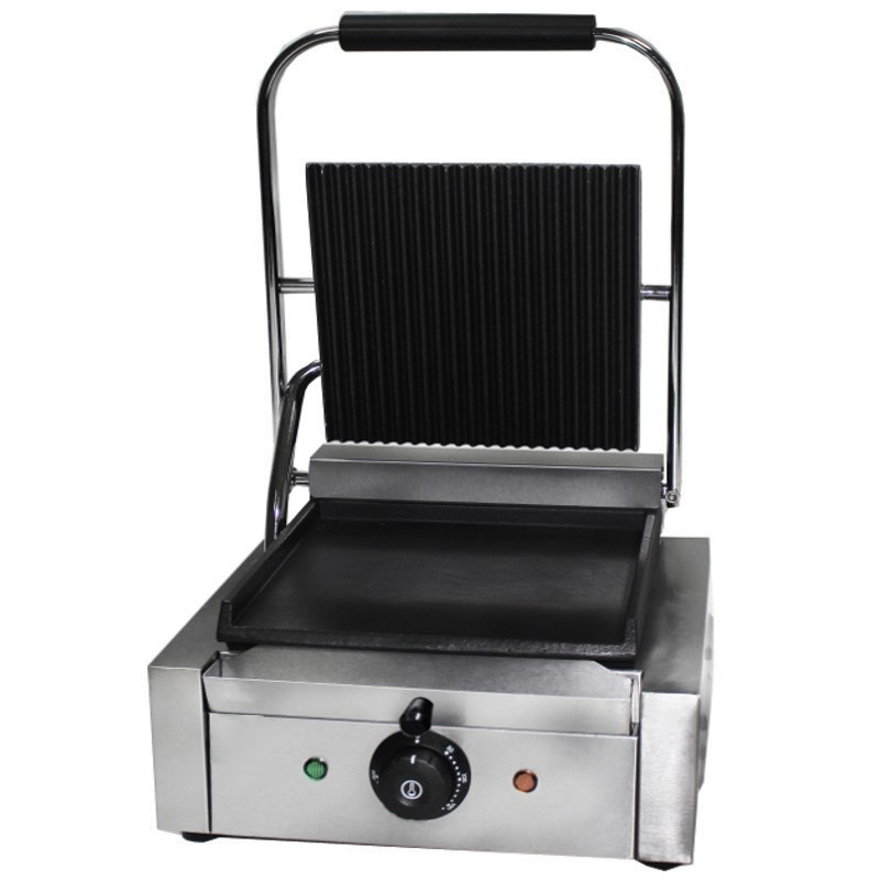 Small 1.8Kw single contact grill